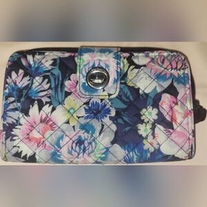 Vera bradley wallet